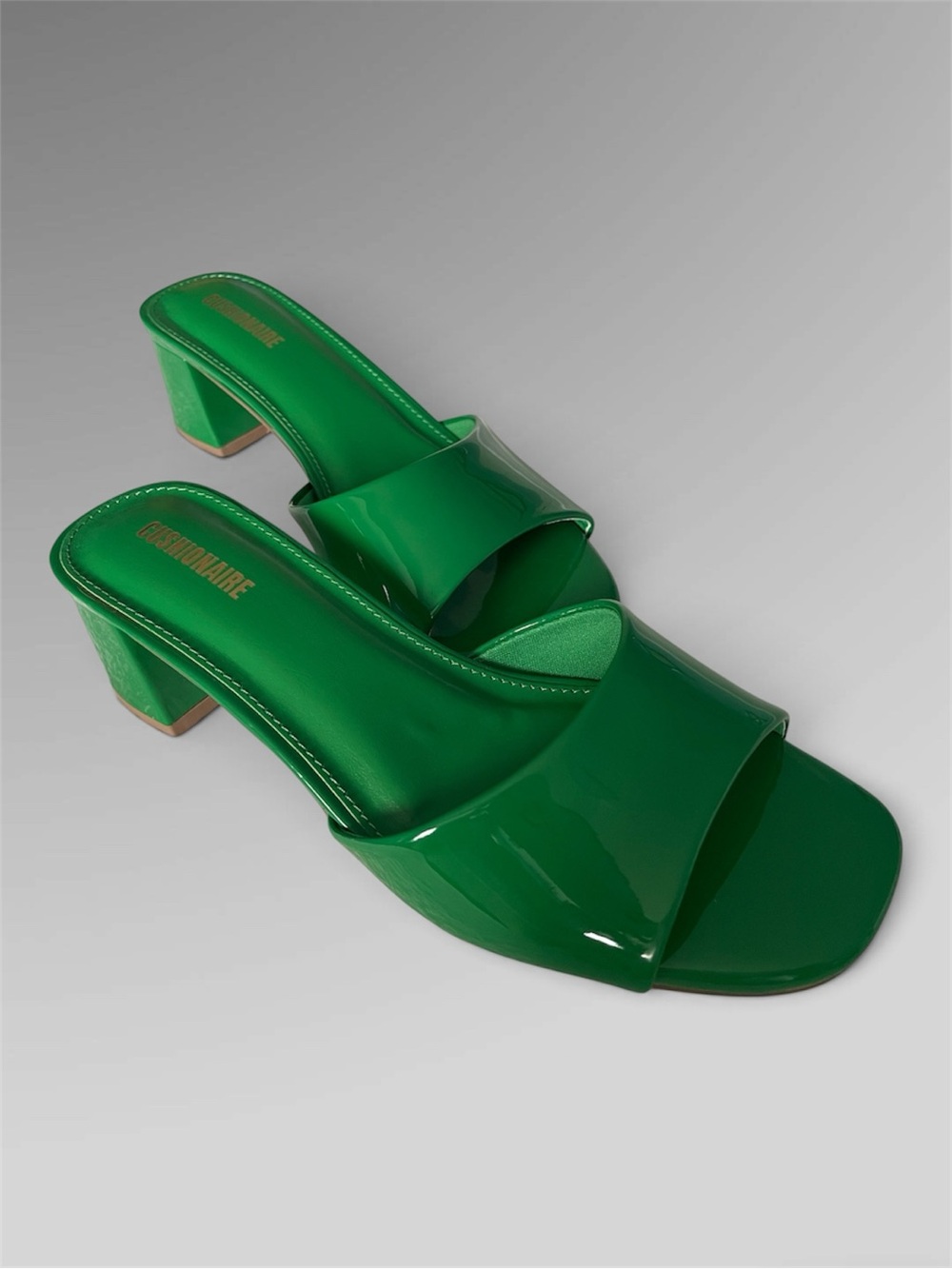 Cushionaire Taboo Kelly Green Patent Block Heel Sandals 7.5